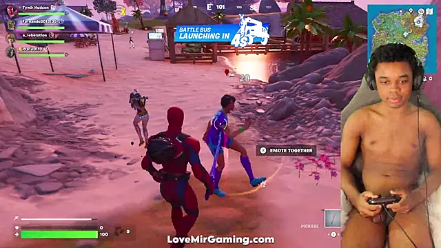 Snapshot of lovemirgaming chatting on 10-19-25, 03:26 lovemirgaming online show from 10-19-25, 03:26
