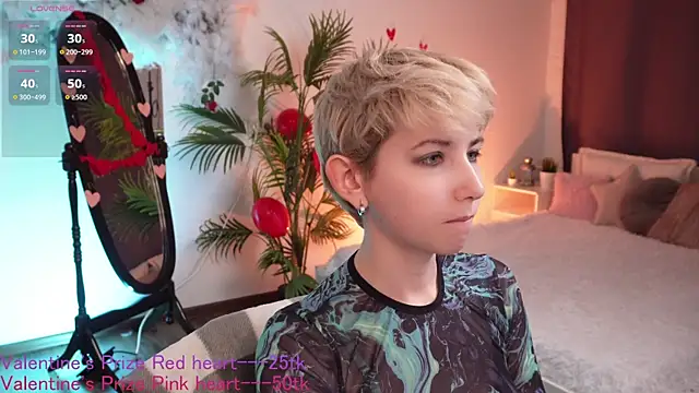 Snapshot of Aurora_First chatting on 02-14-25, 04:31 Aurora First online show from 02-14-25, 04:31