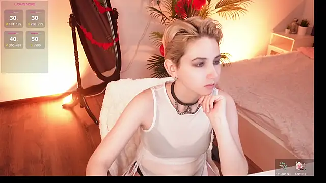 Snapshot of Aurora_First chatting on 02-07-25, 02:26 Aurora First online show from 02-07-25, 02:26