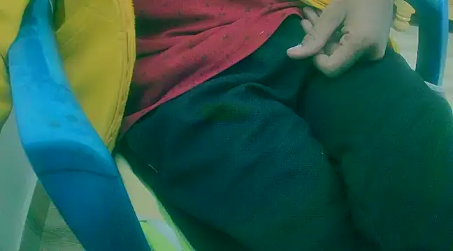 Snapshot of chandni89 chatting on 01-20-25, 03:39 chandni89 online show from 01-20-25, 03:39