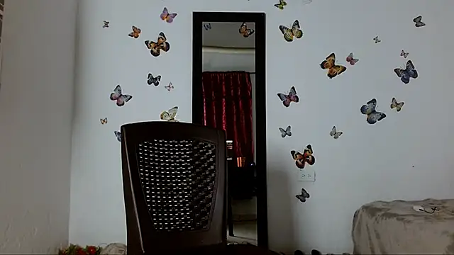 lonelydick2002 online show from 04-12-26, 07:11