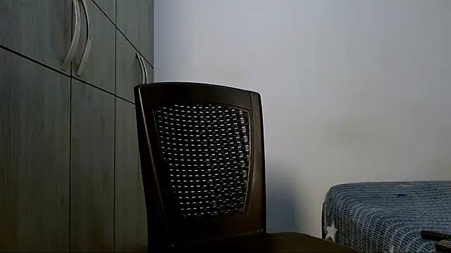 lonelydick2002 online show from 02-01-26, 05:06