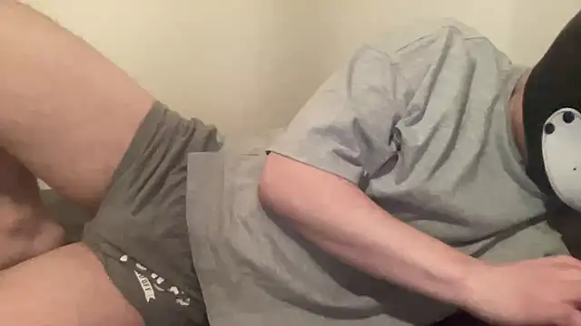 takkkboy1 online show from 02-02-25, 12:13
