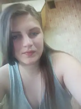 Snapshot of Lauren_Amabel chatting on 04-28-26, 04:33 Lauren Amabel online show from 04-28-26, 04:33
