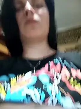 Lauren Amabel online show from 11-19-25, 02:28