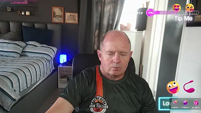 boeslaboes1 online show from 09-21-25, 05:45