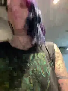 Snapshot of trashbrat chatting on 07-12-26, 03:13 trashbrat online show from 07-12-26, 03:13