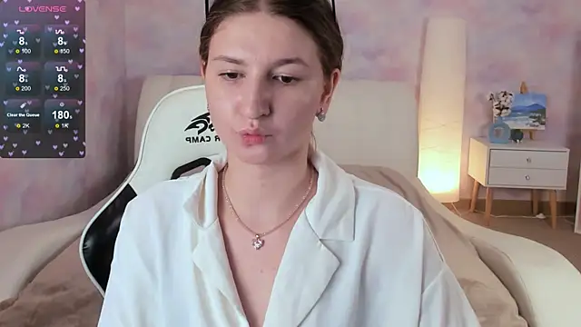 Snapshot of Katty_Bacchus chatting on 02-18-25, 02:16 Katty Bacchus online show from 02-18-25, 02:16