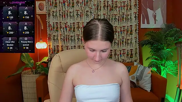Snapshot of Katty_Bacchus chatting on 03-20-25, 09:35 Katty Bacchus online show from 03-20-25, 09:35