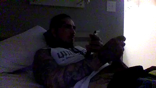 Snapshot of justthetip4209 chatting on 03-05-26, 08:11 justthetip4209 online show from 03-05-26, 08:11