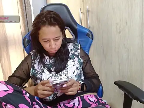 Danielagomez33 online show from 07-21-26, 12:39