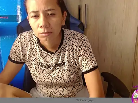 Danielagomez33 online show from 02-24-26, 08:53