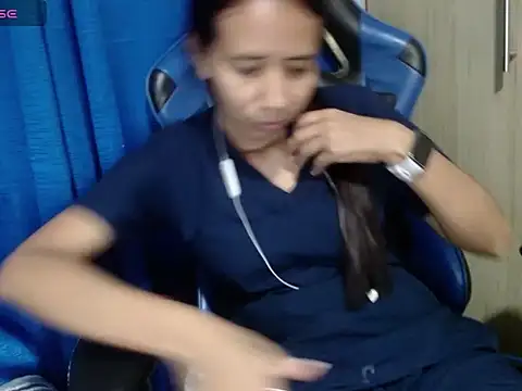 Danielagomez33 online show from 01-11-26, 01:12