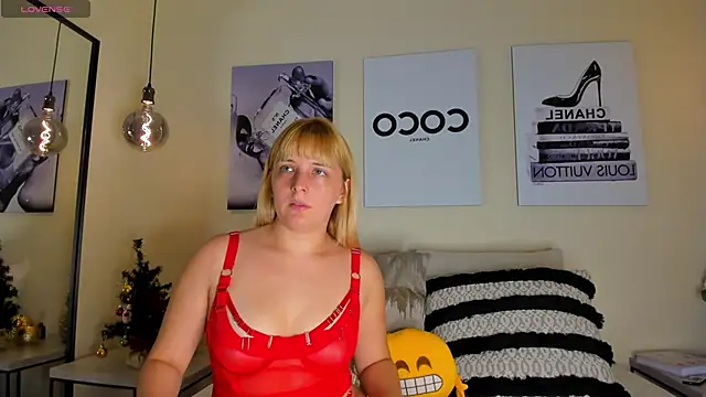 Blue Angell online show from 12-13-25, 11:00