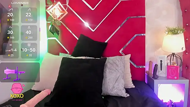 VeronicaOlson  online show from 10-11-25, 04:02