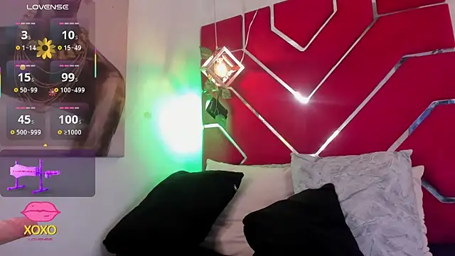 VeronicaOlson  online show from 10-12-25, 03:30