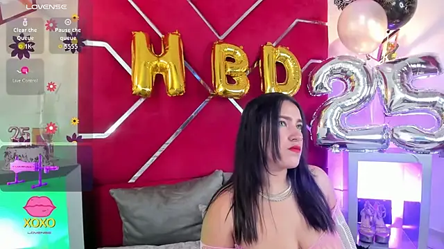 VeronicaOlson  online show from 10-15-25, 04:00