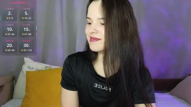 Harleen Moore online show from 10-28-25, 04:02