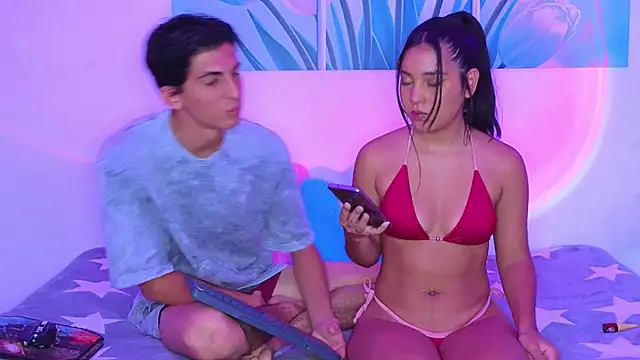 Ana and Leo online show from 11-27-25, 02:39