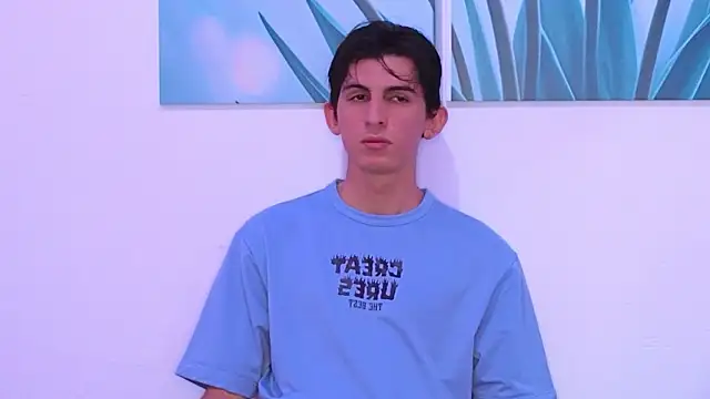 Ana and Leo online show from 03-06-26, 04:02