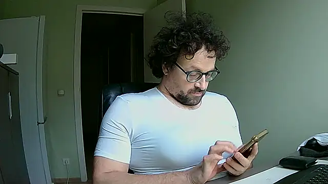 littlehairyman online show from 01-15-26, 08:51