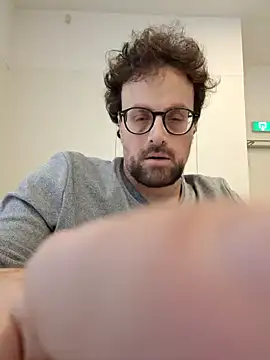 littlehairyman online show from 03-03-25, 02:06