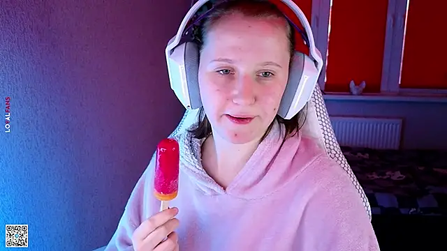 mon lola online show from 09-28-25, 02:57