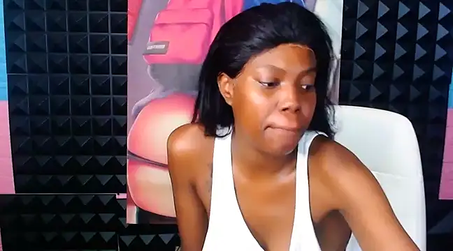 Snapshot of Ebonydivaxxx chatting on 02-21-25, 07:01 Ebonydivaxxx online show from 02-21-25, 07:01