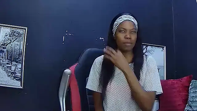 Snapshot of Ebonydivaxxx chatting on 09-09-25, 06:23 Ebonydivaxxx online show from 09-09-25, 06:23