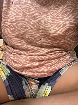 Red-Magic-25 online show from 09-17-25, 06:15