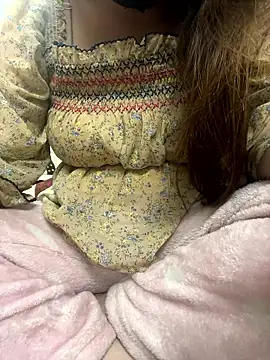 Red-Magic-25 online show from 01-11-26, 08:54