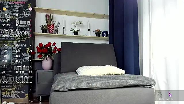 Snapshot of MyaBlack chatting on 03-04-25, 04:27 MyaBlack online show from 03-04-25, 04:27