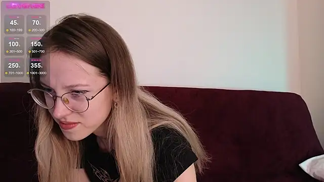 MaryBliss online show from 09-27-25, 01:34