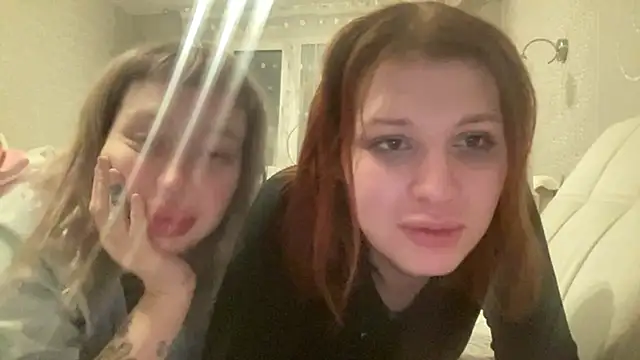 Gloryyaa online show from 10-18-25, 06:54