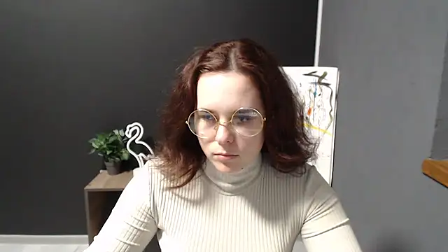 Snapshot of mini_girly chatting on 02-03-25, 01:40 mini girly online show from 02-03-25, 01:40