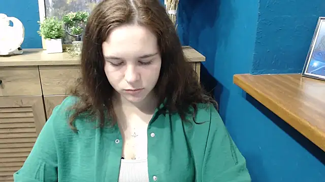 Snapshot of mini_girly chatting on 11-05-25, 11:46 mini girly online show from 11-05-25, 11:46