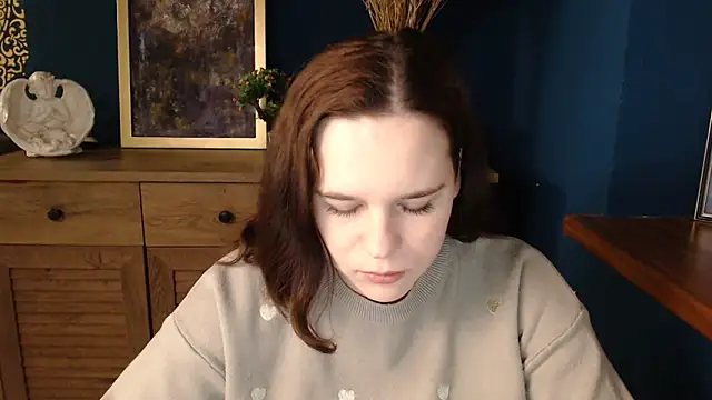 Snapshot of mini_girly chatting on 12-18-25, 02:10 mini girly online show from 12-18-25, 02:10