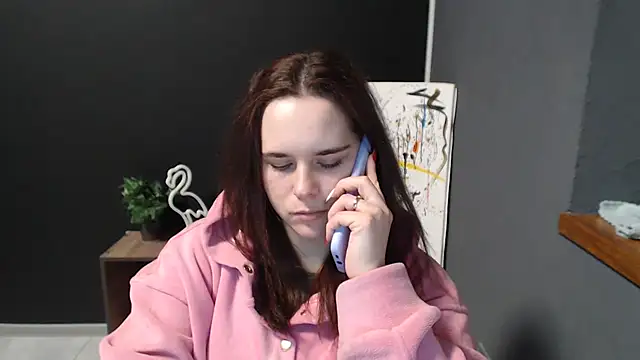 Snapshot of mini_girly chatting on 02-18-25, 04:25 mini girly online show from 02-18-25, 04:25