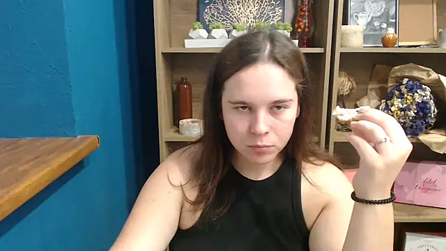 Snapshot of mini_girly chatting on 09-29-25, 05:58 mini girly online show from 09-29-25, 05:58