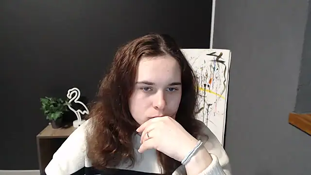 Snapshot of mini_girly chatting on 03-18-25, 01:12 mini girly online show from 03-18-25, 01:12