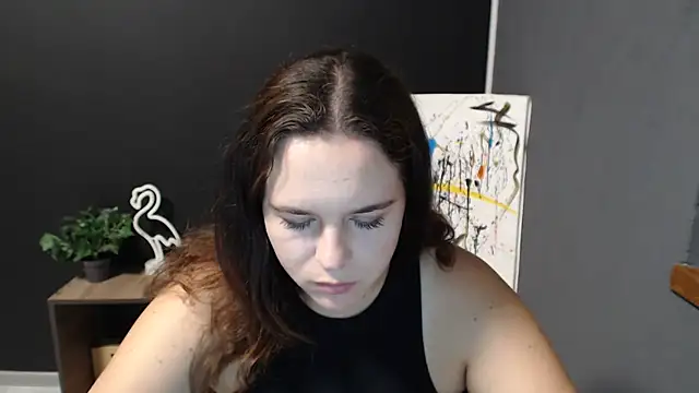 Snapshot of mini_girly chatting on 09-23-25, 12:34 mini girly online show from 09-23-25, 12:34