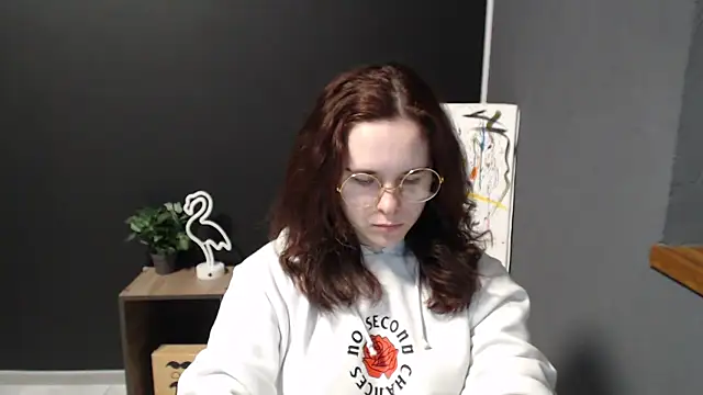 Snapshot of mini_girly chatting on 02-04-25, 01:27 mini girly online show from 02-04-25, 01:27