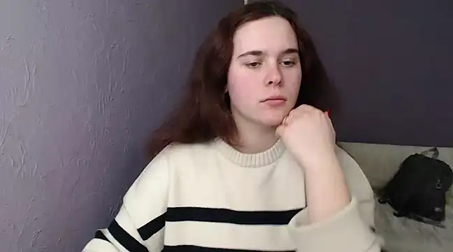Snapshot of mini_girly chatting on 02-25-25, 12:16 mini girly online show from 02-25-25, 12:16