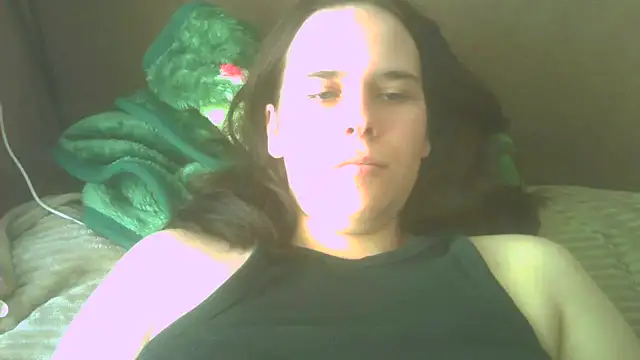 Snapshot of mini_girly chatting on 05-19-26, 11:28 mini girly online show from 05-19-26, 11:28