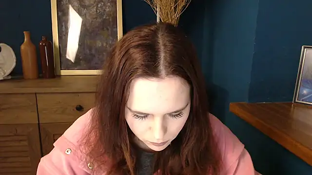 Snapshot of mini_girly chatting on 02-19-25, 04:22 mini girly online show from 02-19-25, 04:22