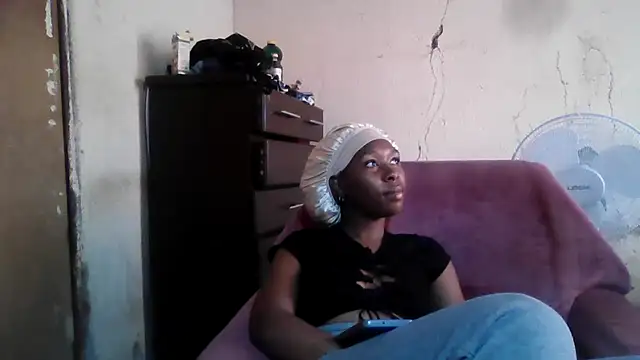 Snapshot of Hotdaily04 chatting on 09-13-25, 07:08 Hotdaily04 online show from 09-13-25, 07:08