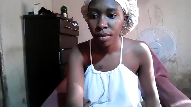 Snapshot of Hotdaily04 chatting on 09-14-25, 05:41 Hotdaily04 online show from 09-14-25, 05:41