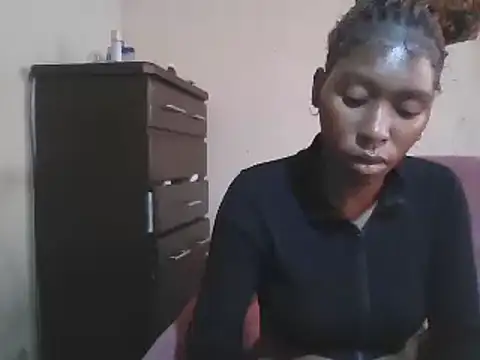 Snapshot of Hotdaily04 chatting on 10-08-25, 09:22 Hotdaily04 online show from 10-08-25, 09:22