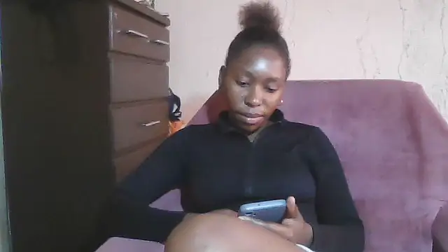 Snapshot of Hotdaily04 chatting on 09-24-25, 07:26 Hotdaily04 online show from 09-24-25, 07:26