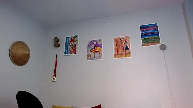 HOTLATINO2025 online show from 10-06-25, 04:08